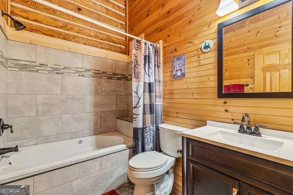 154 Summer LN Clayton, GA 30525