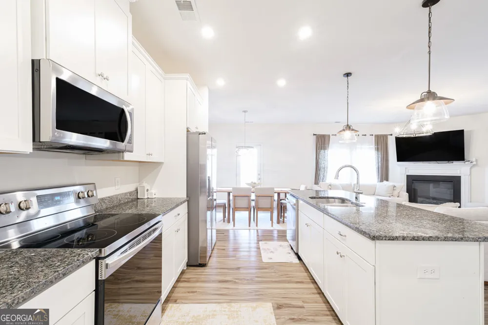139 Madison BND Woodstock, GA 30188