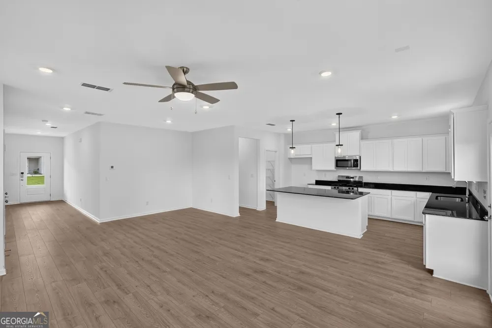 216 Groveton Euharlee, GA 30145