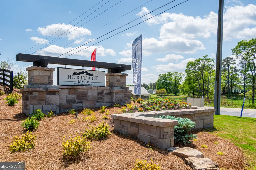 216 Groveton Euharlee, GA 30145