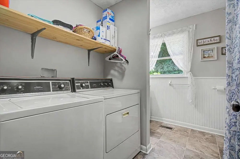 3 Hammond DR SW Plainville, GA 30733