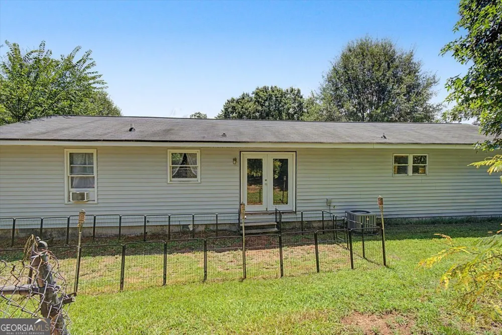 3 Hammond DR SW Plainville, GA 30733
