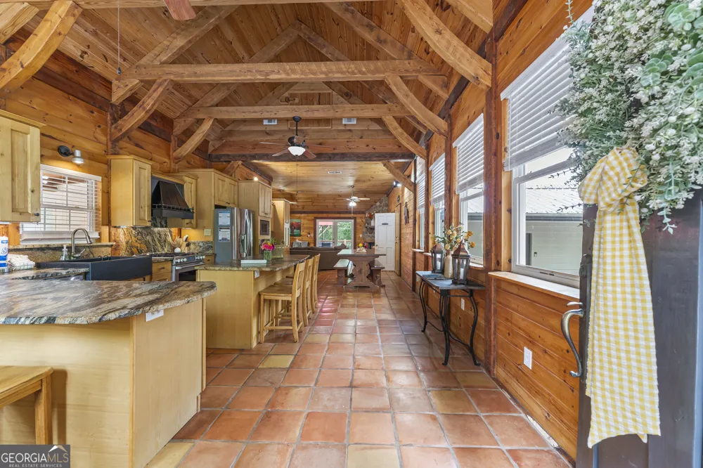 2374 Dean Mountain RD Cleveland, GA 30528