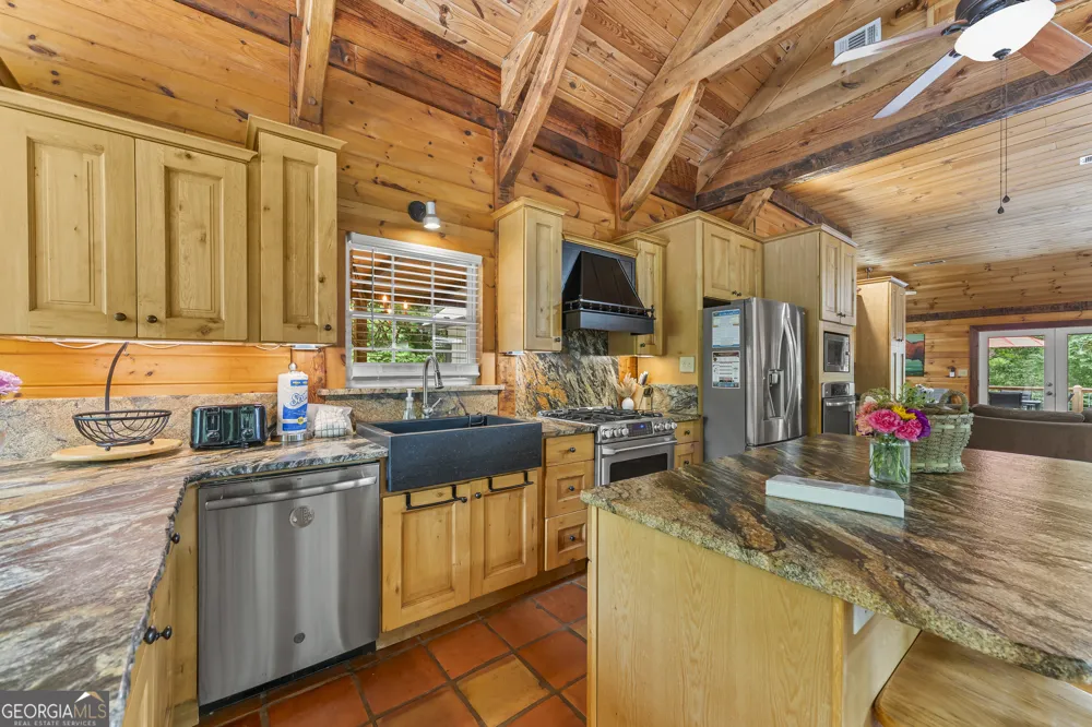 2374 Dean Mountain RD Cleveland, GA 30528