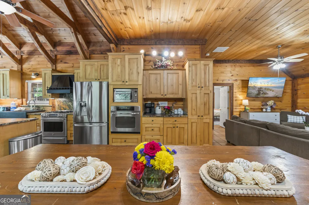 2374 Dean Mountain RD Cleveland, GA 30528