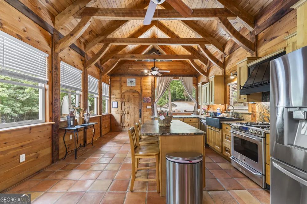 2374 Dean Mountain RD Cleveland, GA 30528