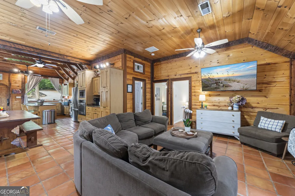 2374 Dean Mountain RD Cleveland, GA 30528