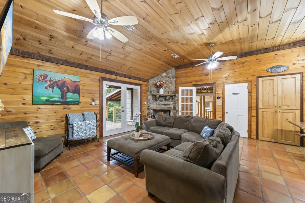 2374 Dean Mountain RD Cleveland, GA 30528