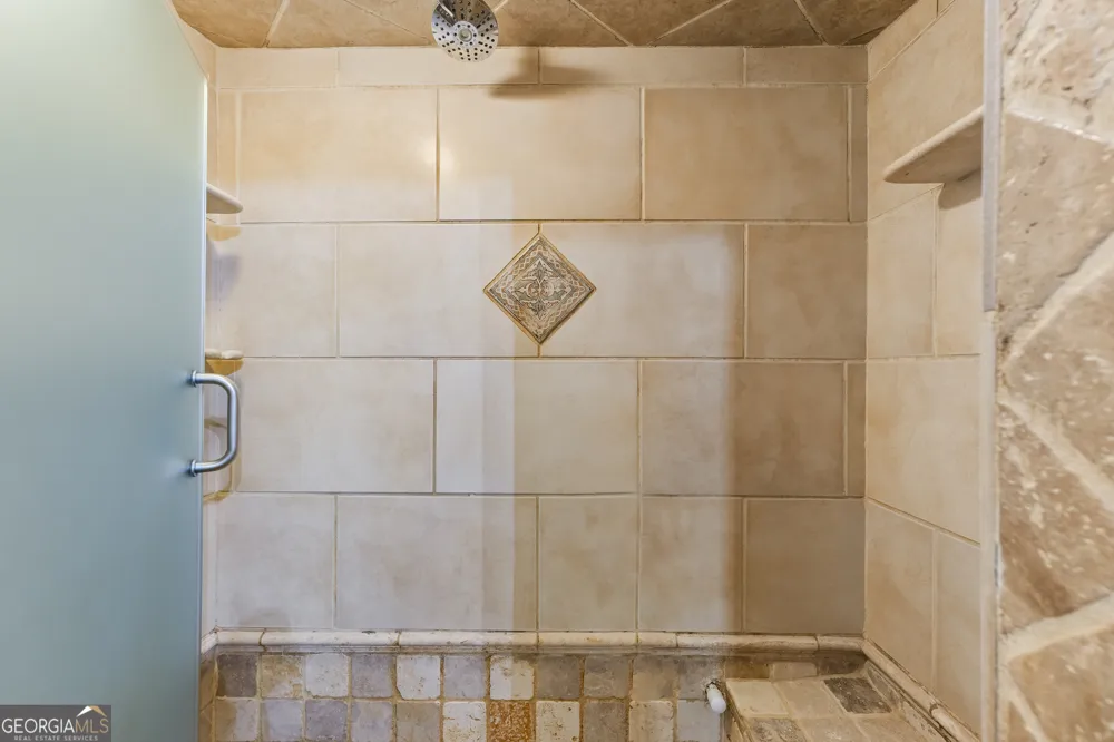 2374 Dean Mountain RD Cleveland, GA 30528