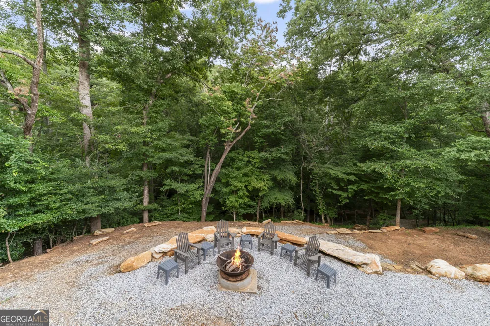 2374 Dean Mountain RD Cleveland, GA 30528