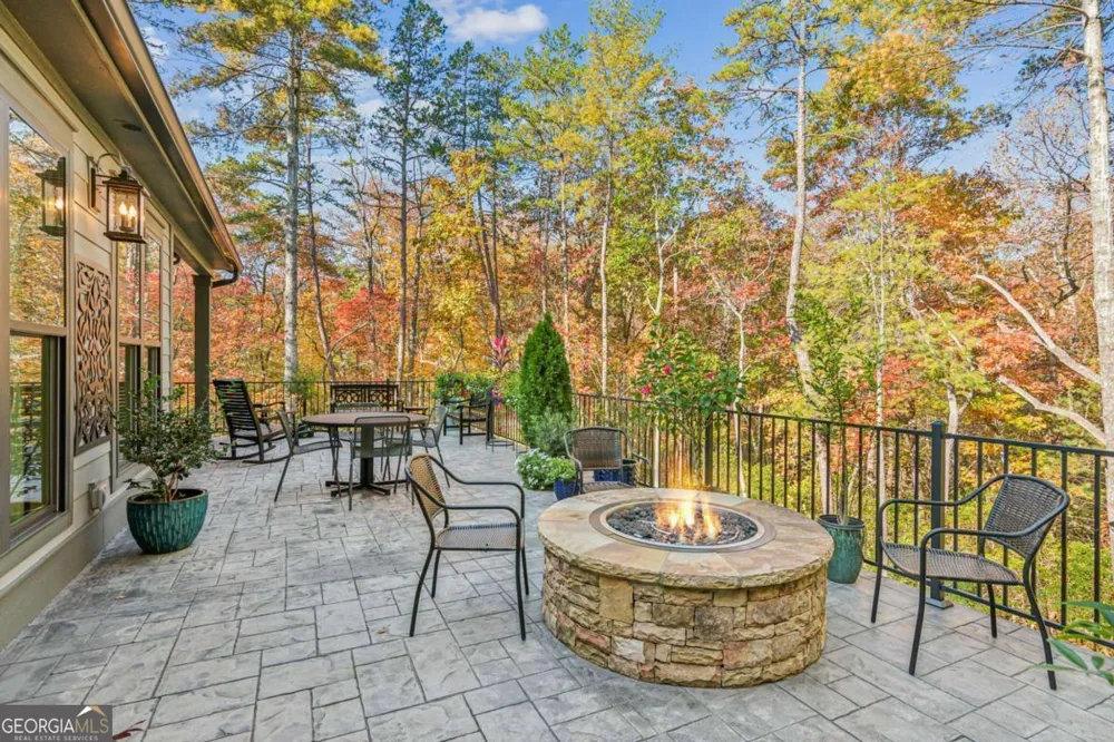 44 Whisper PL Jasper, GA 30143