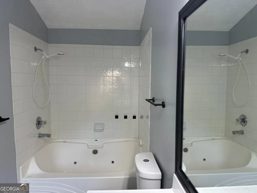 2025 Austin Park CIR Decatur, GA 30032