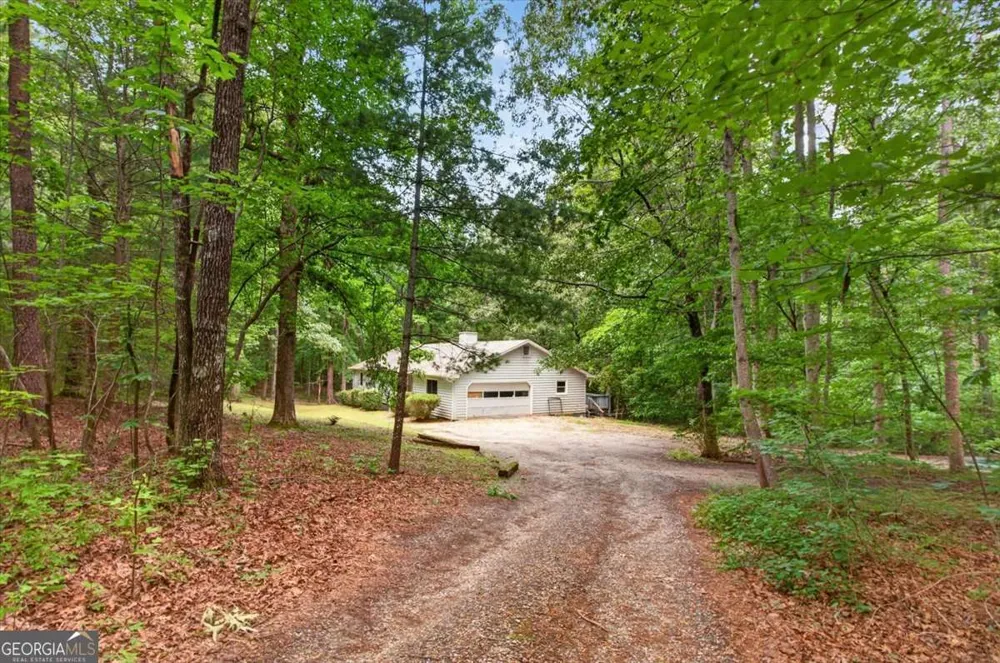 271 Broken Arrow TRL Dahlonega, GA 30533