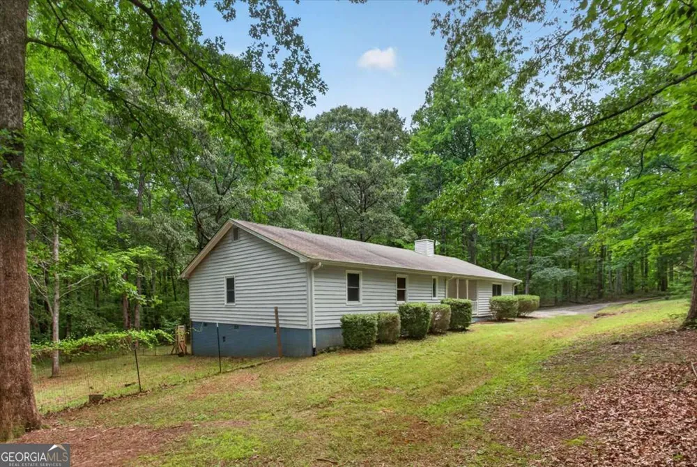 271 Broken Arrow TRL Dahlonega, GA 30533