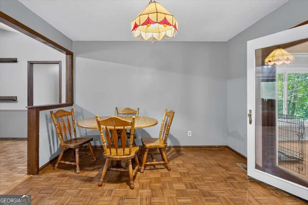 271 Broken Arrow TRL Dahlonega, GA 30533