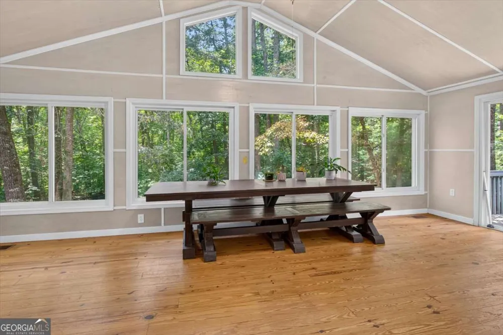 271 Broken Arrow TRL Dahlonega, GA 30533