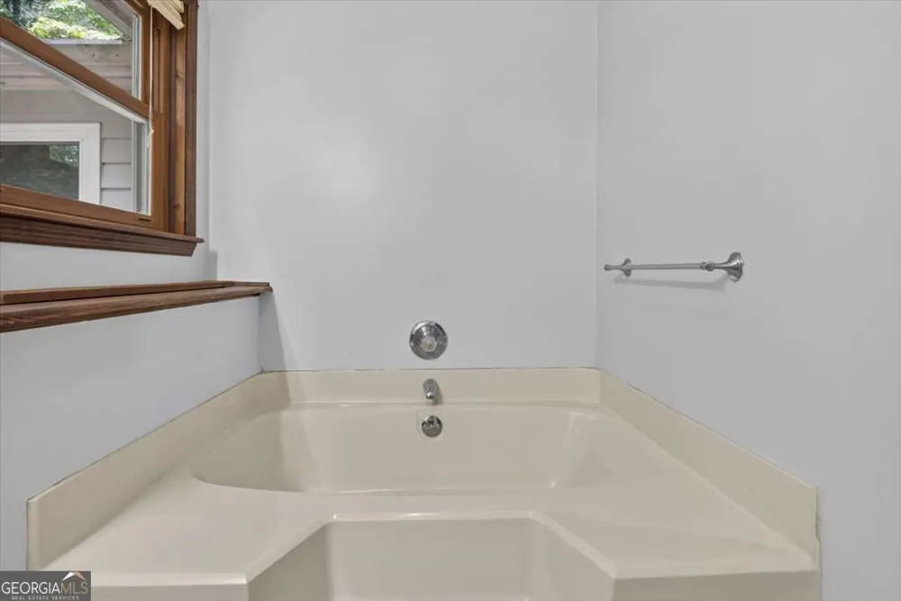 271 Broken Arrow TRL Dahlonega, GA 30533