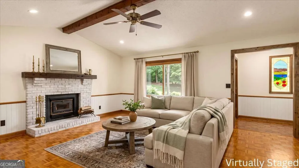 271 Broken Arrow TRL Dahlonega, GA 30533