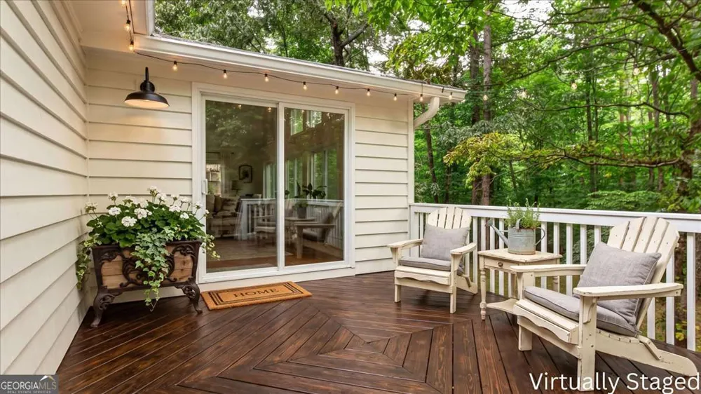 271 Broken Arrow TRL Dahlonega, GA 30533