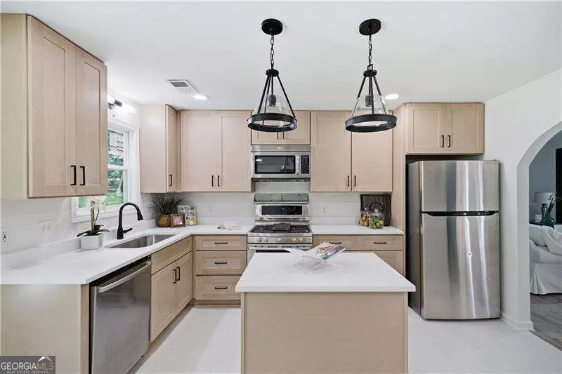 2526 Shiloh Court West NW Kennesaw, GA 30152