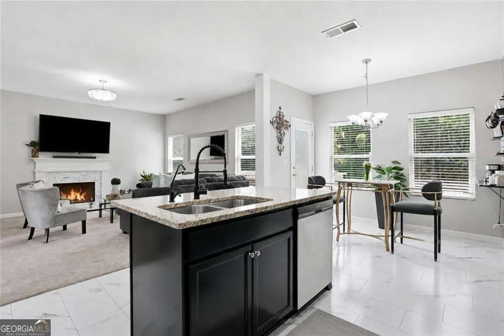 1410 Miller Cove LN Bethlehem, GA 30620