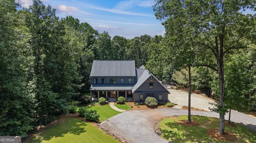 992 Oak Grove RD Carrollton, GA 30117