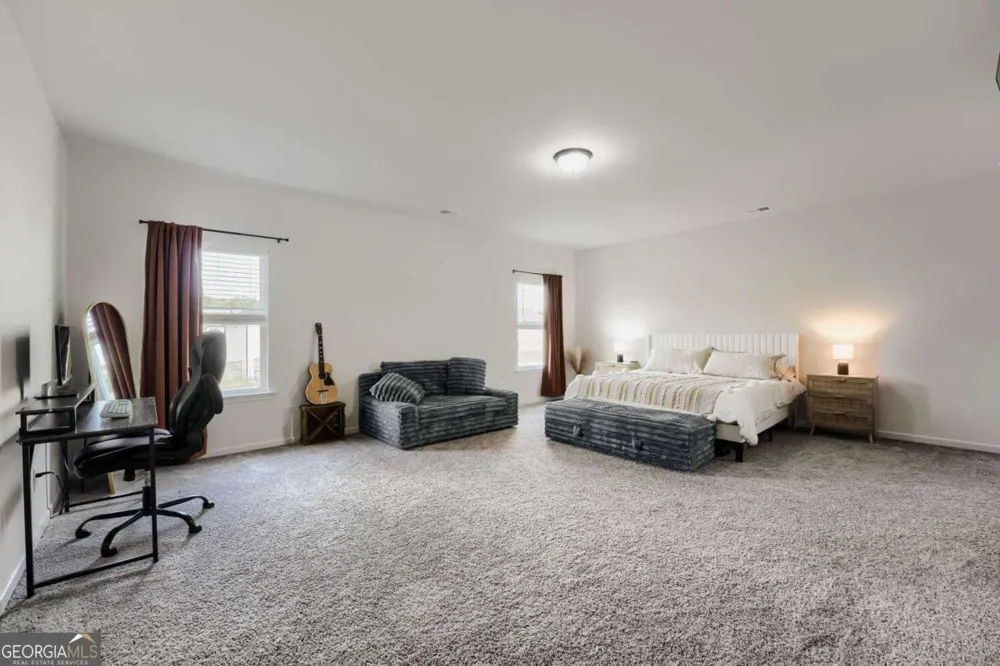 407 Larry LN Adairsville, GA 30103