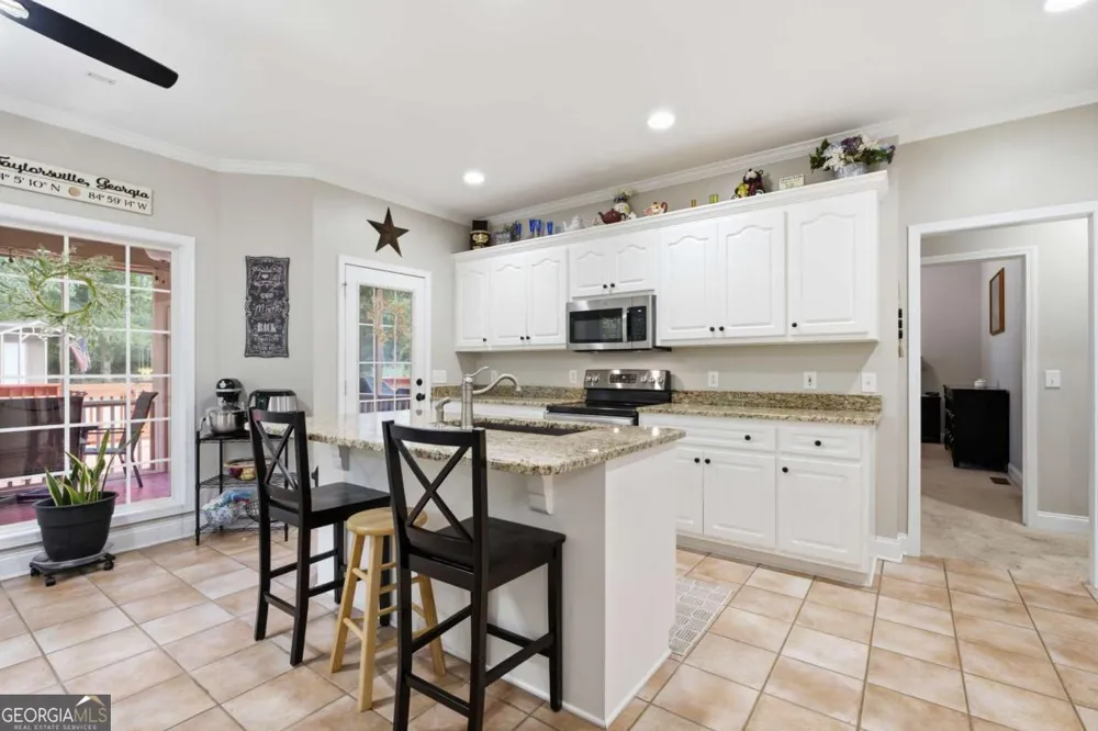 47 Apple Barrell WAY Taylorsville, GA 30178