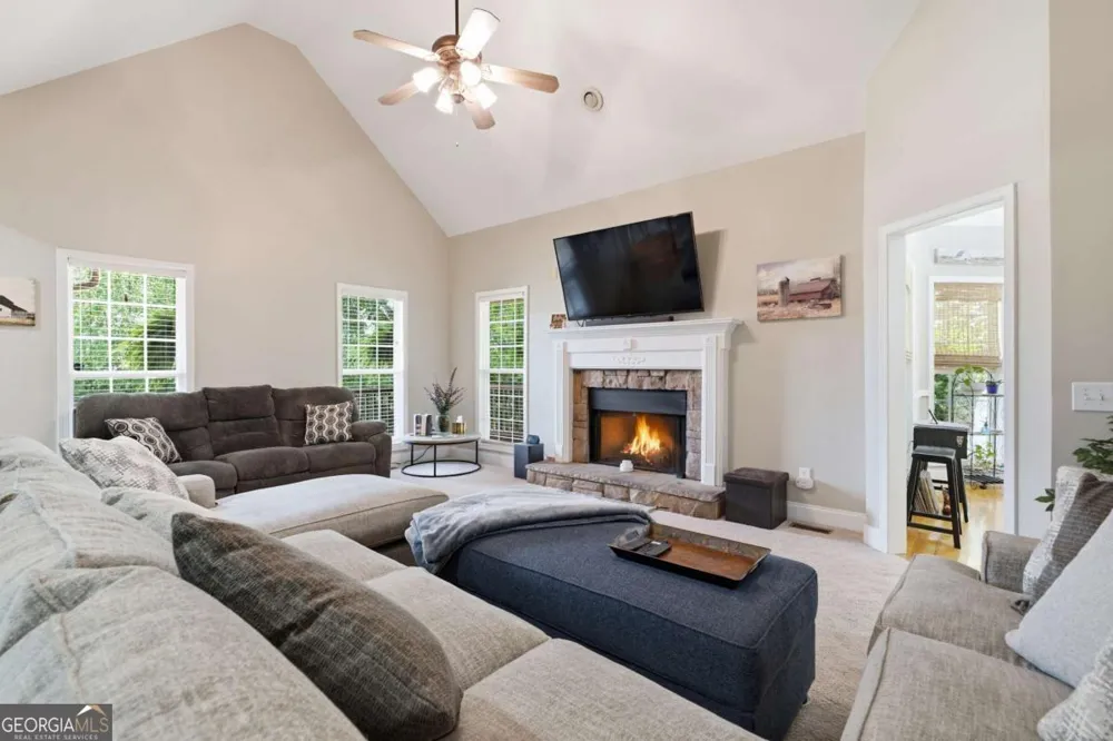 47 Apple Barrell WAY Taylorsville, GA 30178