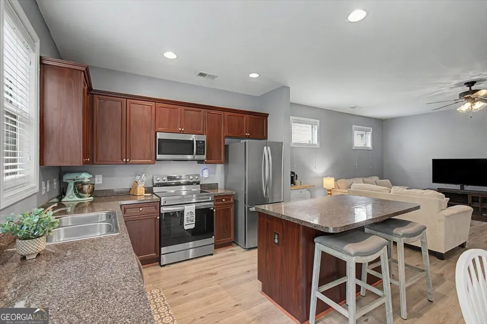 3924 Cyrus Crest CIR NW Kennesaw, GA 30152