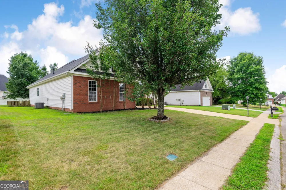 2446 Triangle Farm RD Chattanooga, TN 37421
