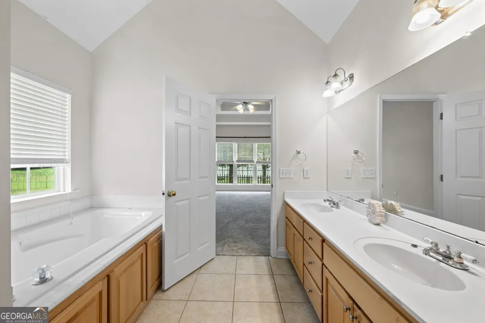 2446 Triangle Farm RD Chattanooga, TN 37421