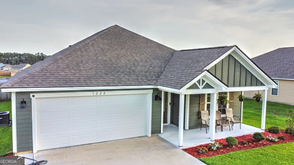1224 Marjorie Hahira, GA 31632