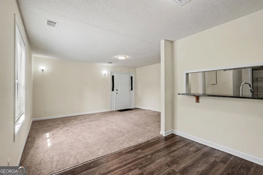 2623 Dorian DR SW Snellville, GA 30078