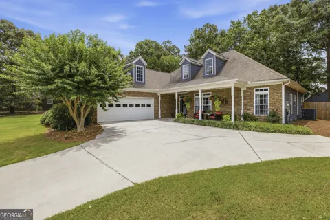 135 Clear Spring LN