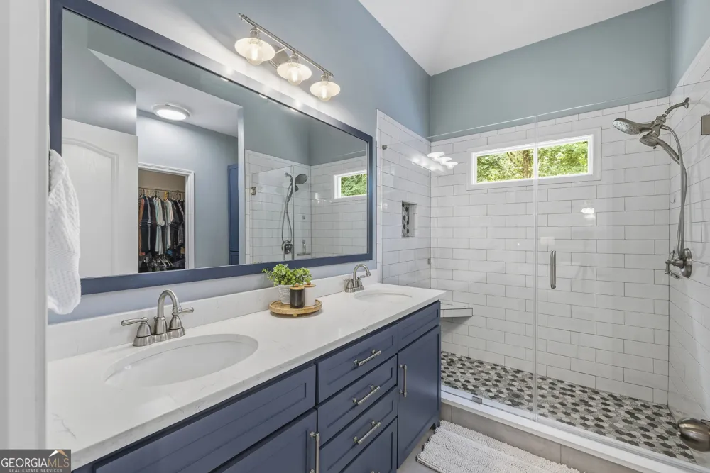 135 Clear Spring LN Oxford, GA 30054