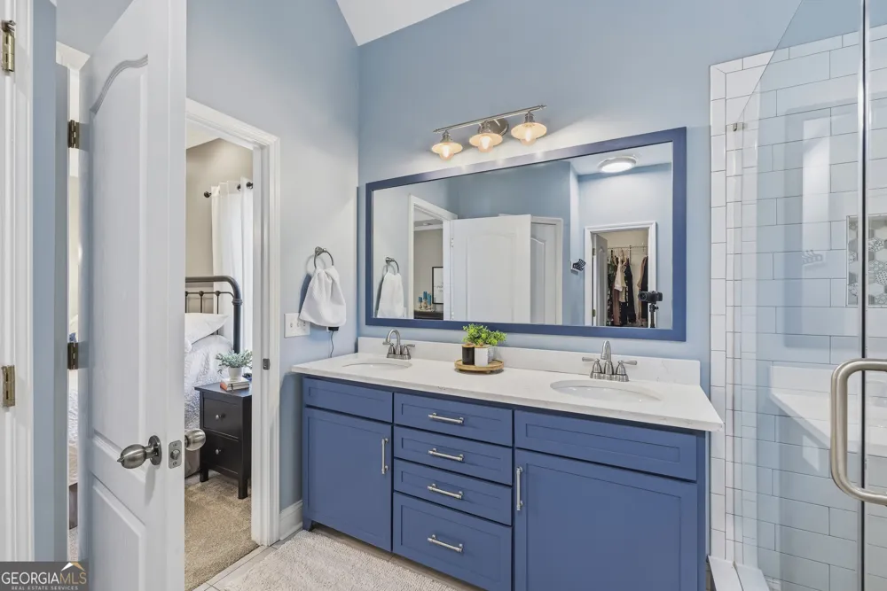 135 Clear Spring LN Oxford, GA 30054
