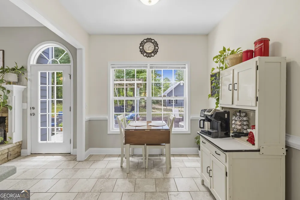 135 Clear Spring LN Oxford, GA 30054