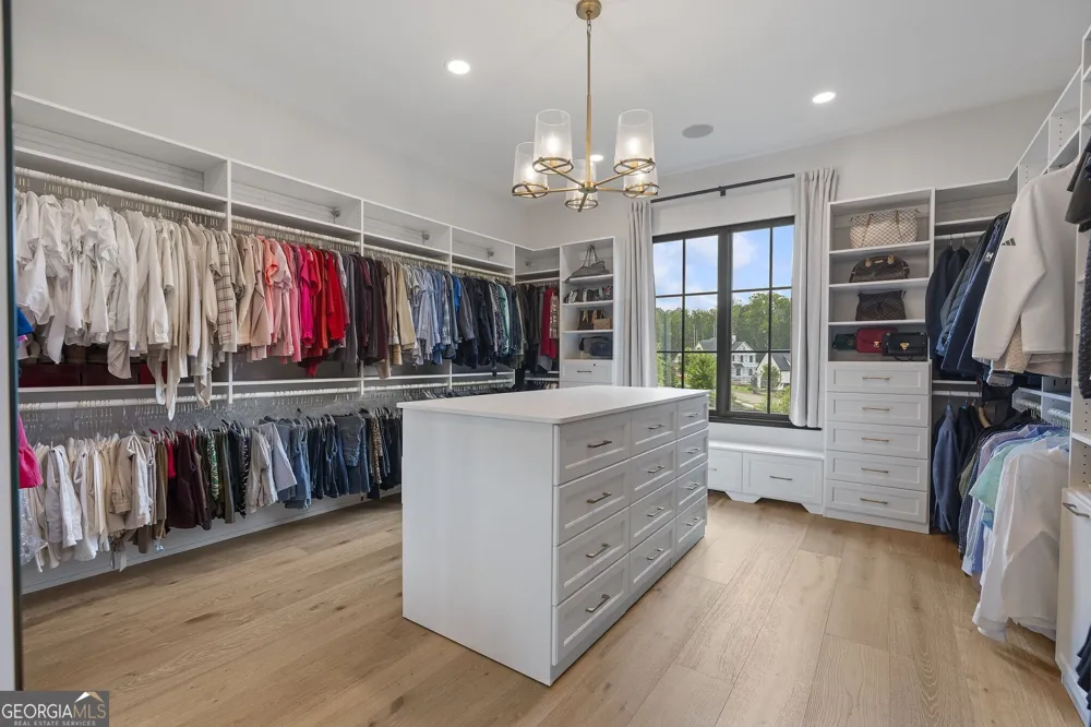 1022 Lyndon LN Milton, GA 30004