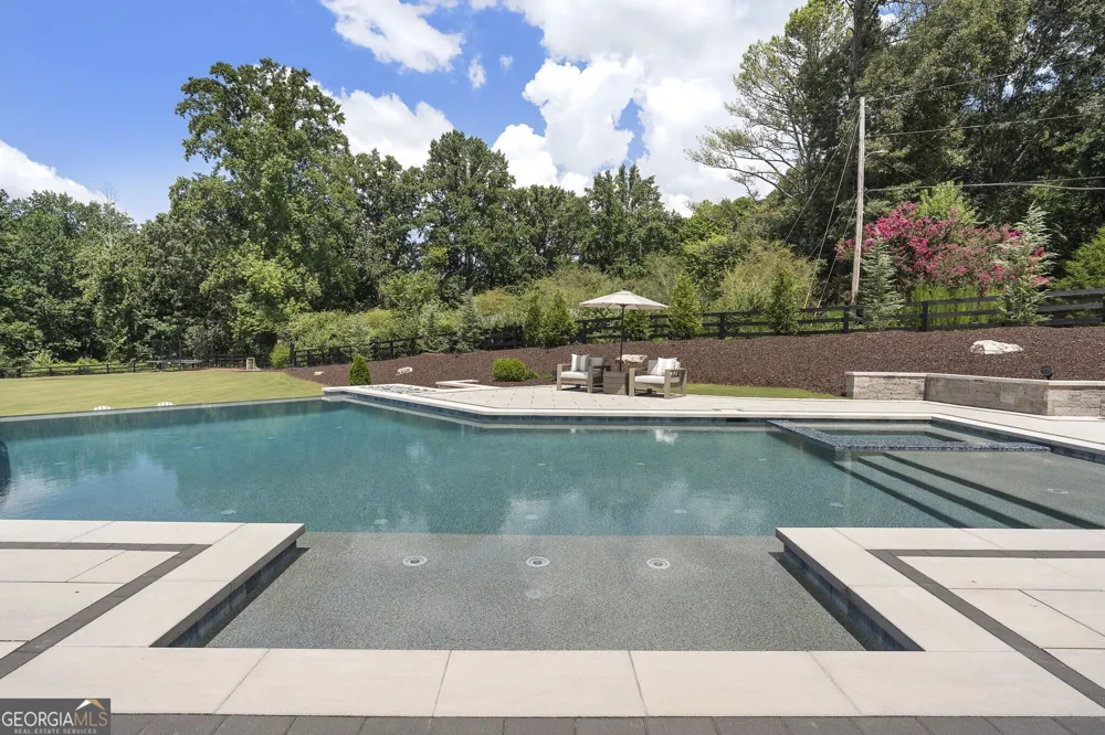1022 Lyndon LN Milton, GA 30004