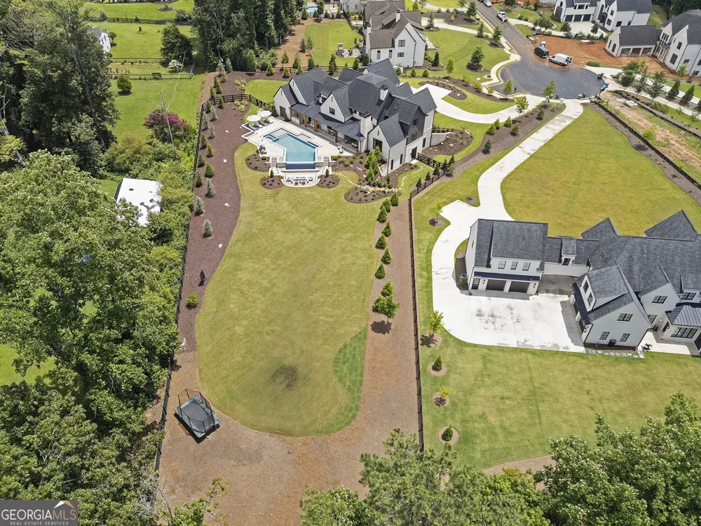 1022 Lyndon LN Milton, GA 30004