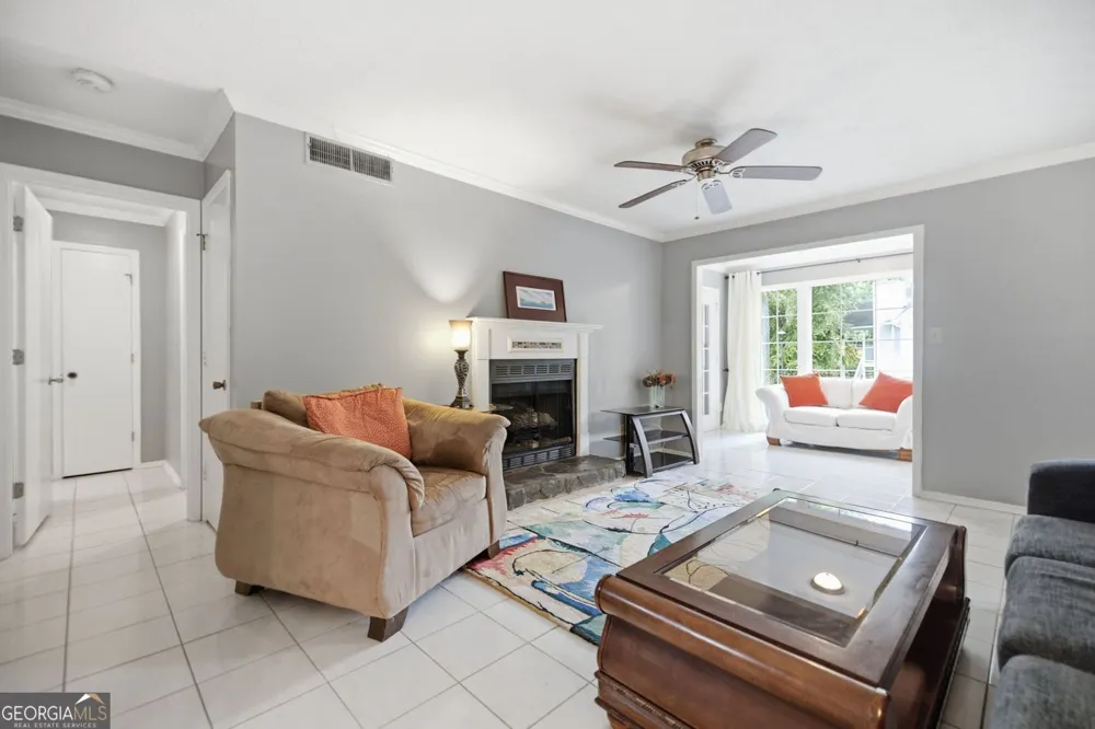 402 Olde Mill LN Norcross, GA 30093
