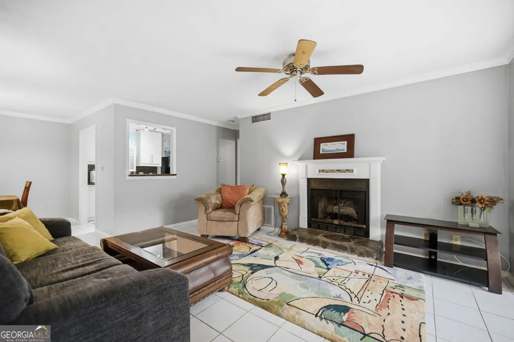 402 Olde Mill LN Norcross, GA 30093