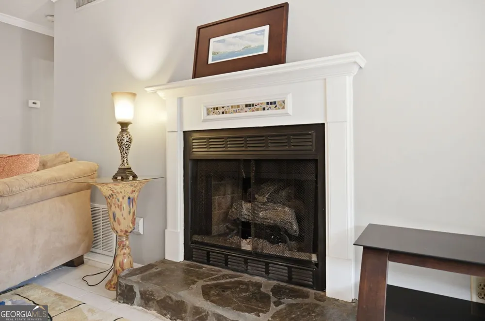 402 Olde Mill LN Norcross, GA 30093