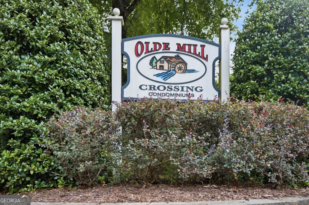 402 Olde Mill LN Norcross, GA 30093