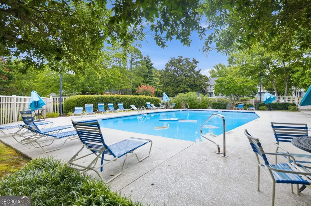402 Olde Mill LN Norcross, GA 30093