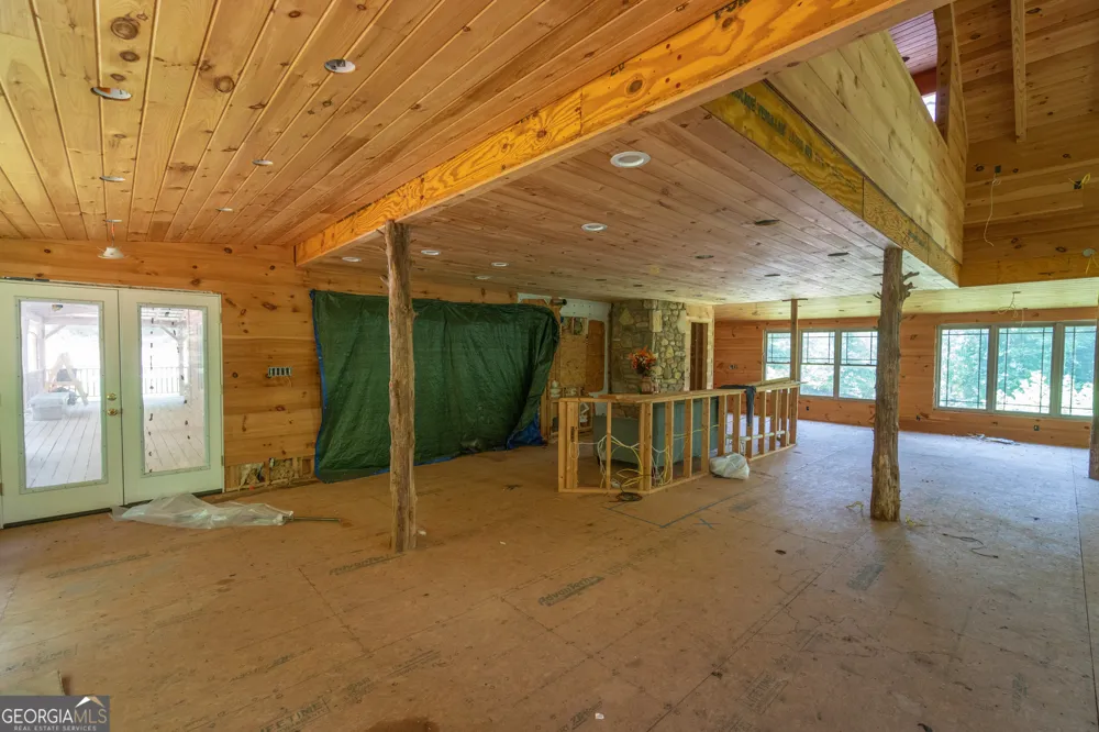440 Joe Franklin RD Sautee Nacoochee, GA 30571