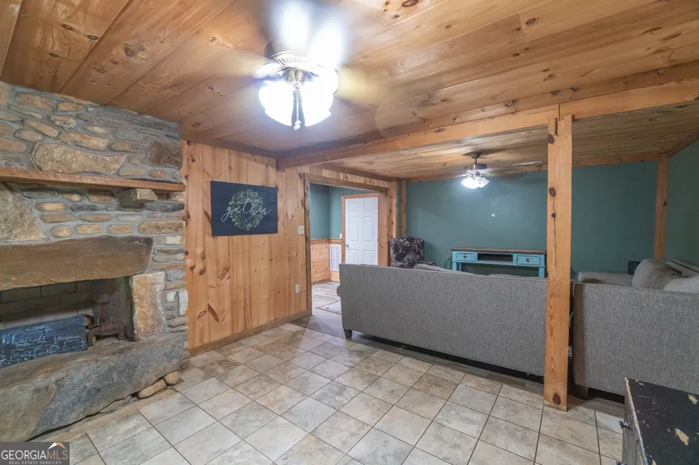 440 Joe Franklin RD Sautee Nacoochee, GA 30571