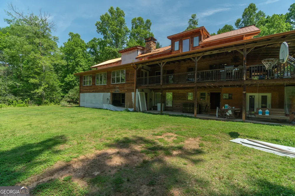 440 Joe Franklin RD Sautee Nacoochee, GA 30571