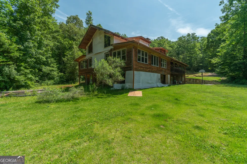 440 Joe Franklin RD Sautee Nacoochee, GA 30571